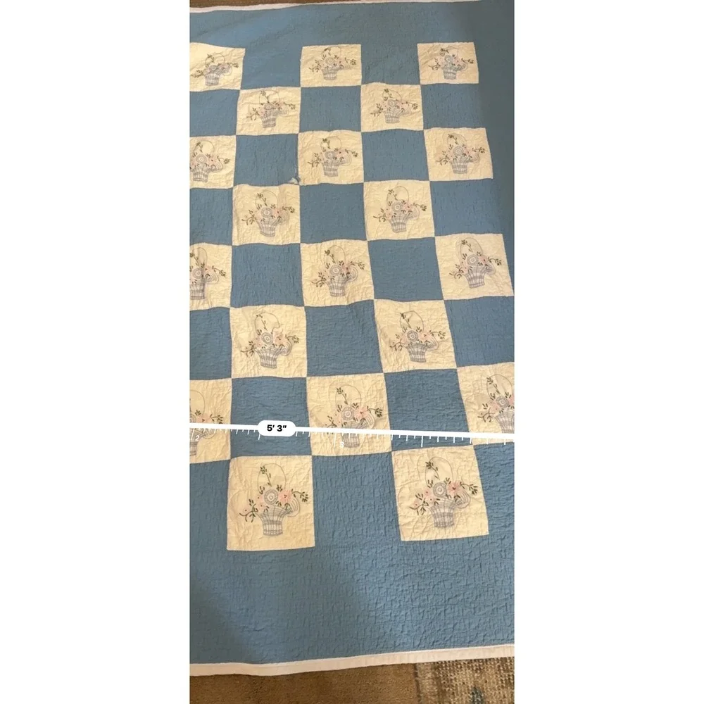 Vintage Blue White Checkered Flower Basket Embroidered Patchwork Quilt 63x83